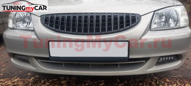 Решетка радиатора (глянец) в стиле Мерседес для Hyundai Accent 1999-2012