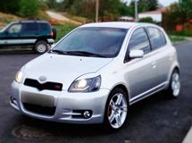 Реснички на фары для Toyota Vitz NCP10 1999-2005