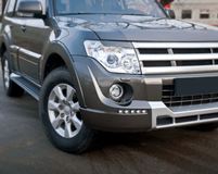 Реснички на фары для Mitsubishi Pajero 4 2006-2015