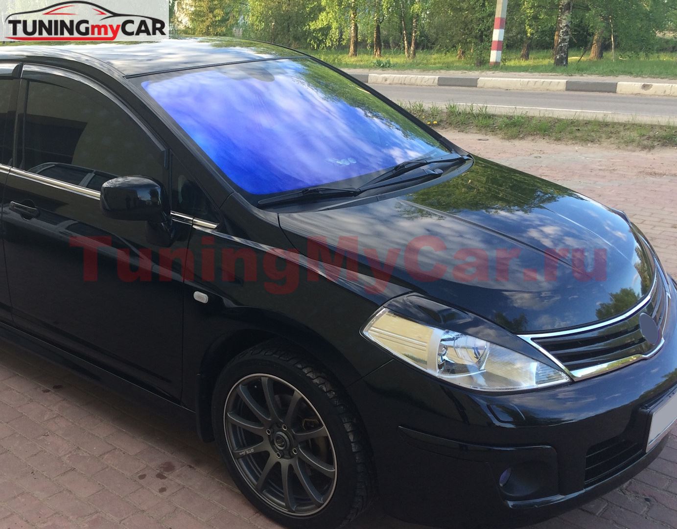 Накладки на передние фары (реснички) для Nissan Tiida (хэтчбек) 2008-2014