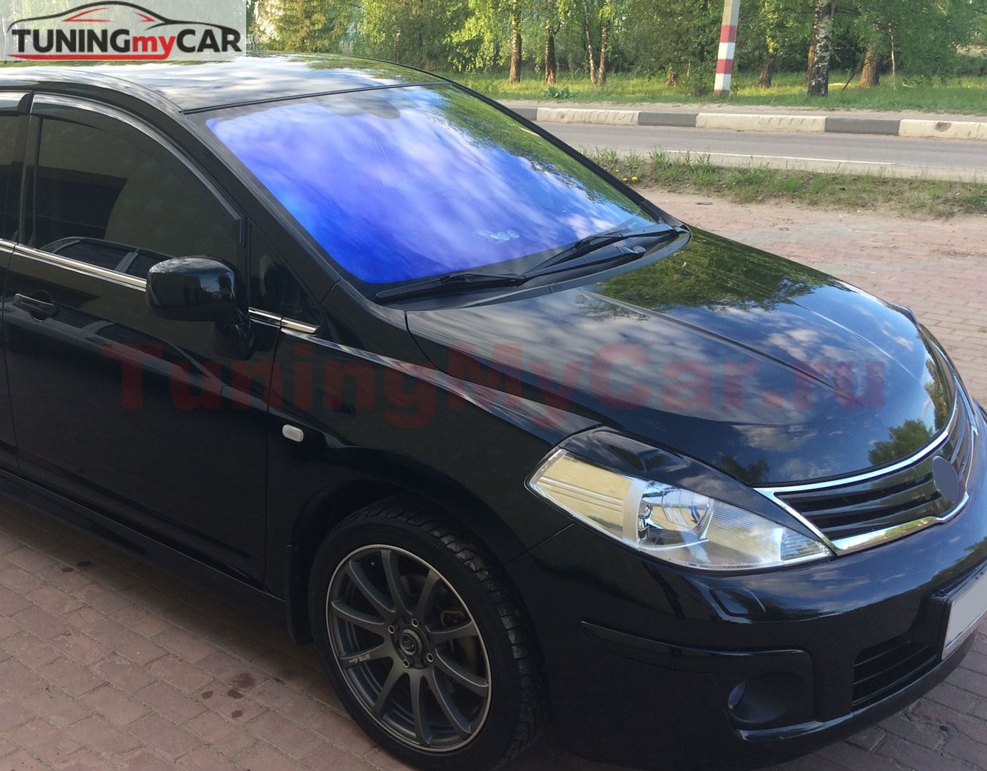Накладки на передние фары (реснички) для Nissan Tiida (хэтчбек) 2008-2014